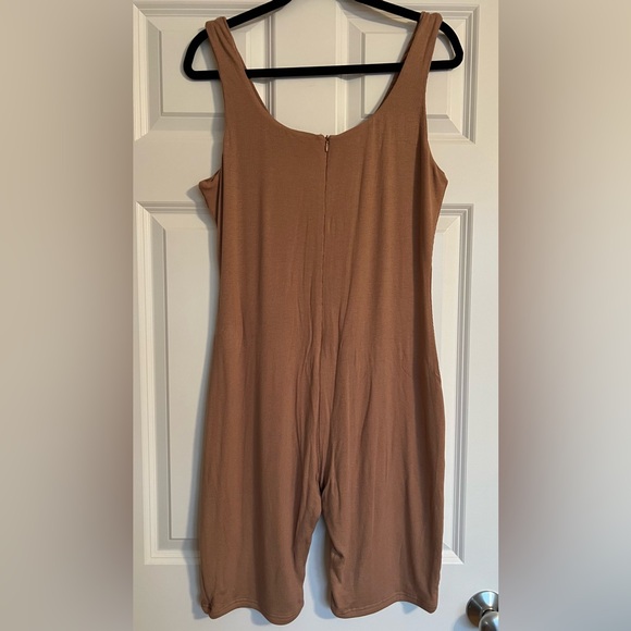 By Egreis Marianna Romper - Picture 6 of 7